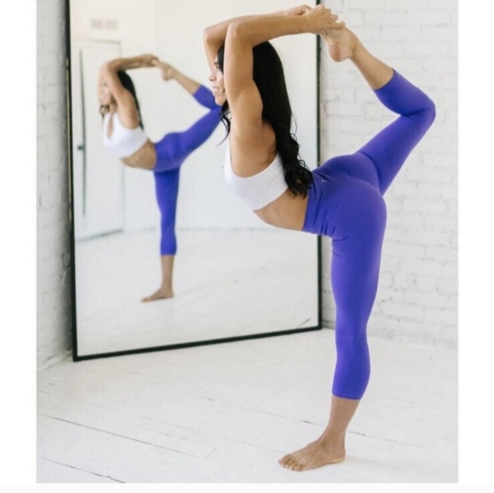 Zyia Purple Crop Leggings Size 12 High Rise